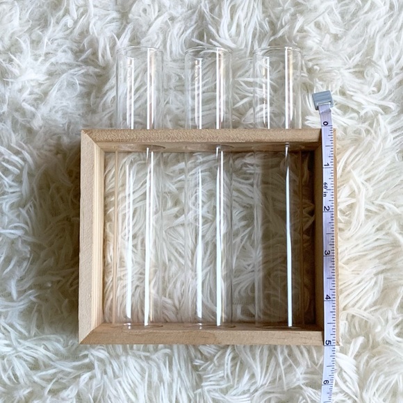 Vase - Picture 7 of 9